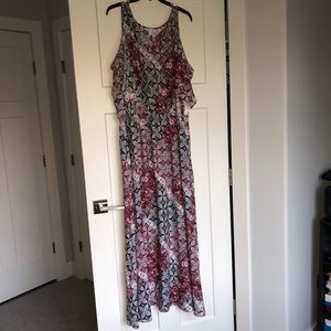 Boutique woman’s maxi dress plus size NWT